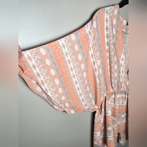 Women's Boho Western Empire Waist Wide Sleeve Tunic, Size Large - Picture 3 of 4